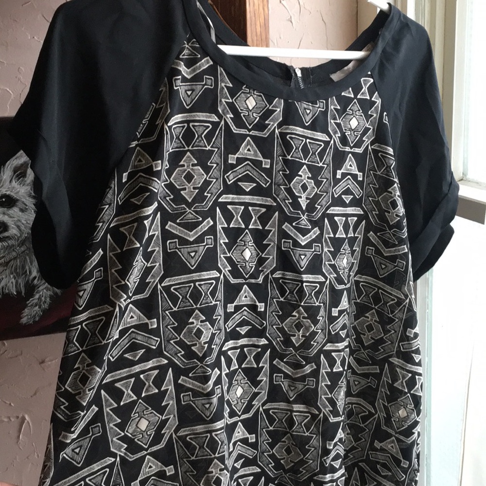 Geometric shirt